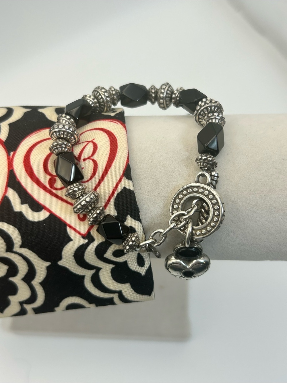 Brighton Beaded Heart Charm Bracelet Black Silver Plated Vintage 7.5" Toggle Bag